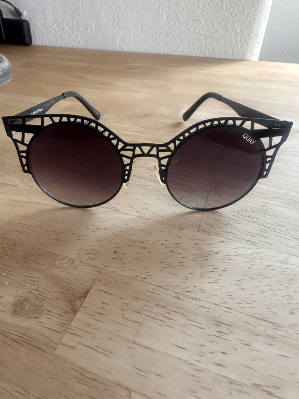 Vintage Quay Fluer Sunglasses